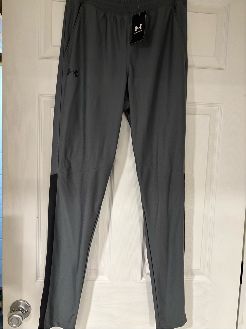 Under Armour Men's Dark Gray Athletic Joggers with Black Side Panels